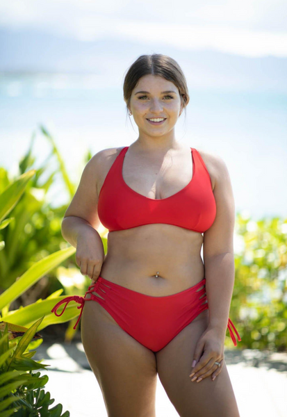 Reel: Best Bikini Tops for Big Busted Girls