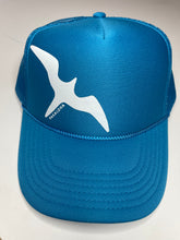 Iwa Bird Trucker Hat