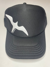 Iwa Bird Trucker Hat